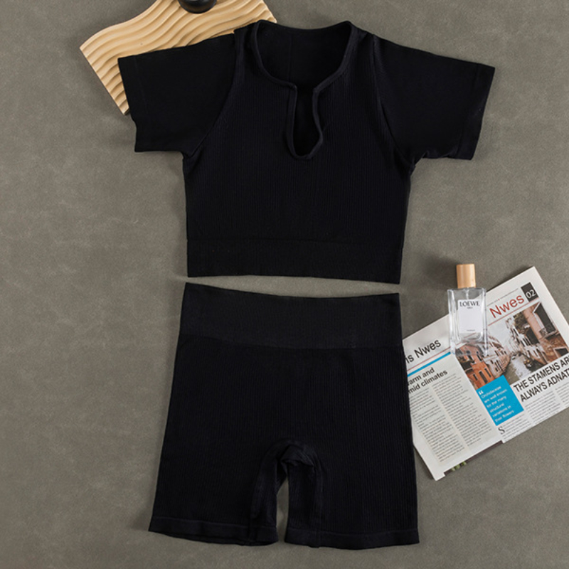 New set triangle simple underw - Yoga Fitness Outfit のレビューと価格