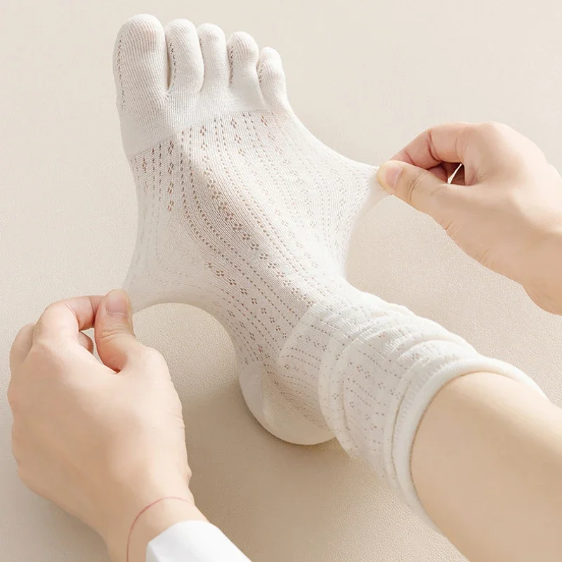 5 Pairs Loose Socks with Five  - Yoga Toe Separator のレビューと価格