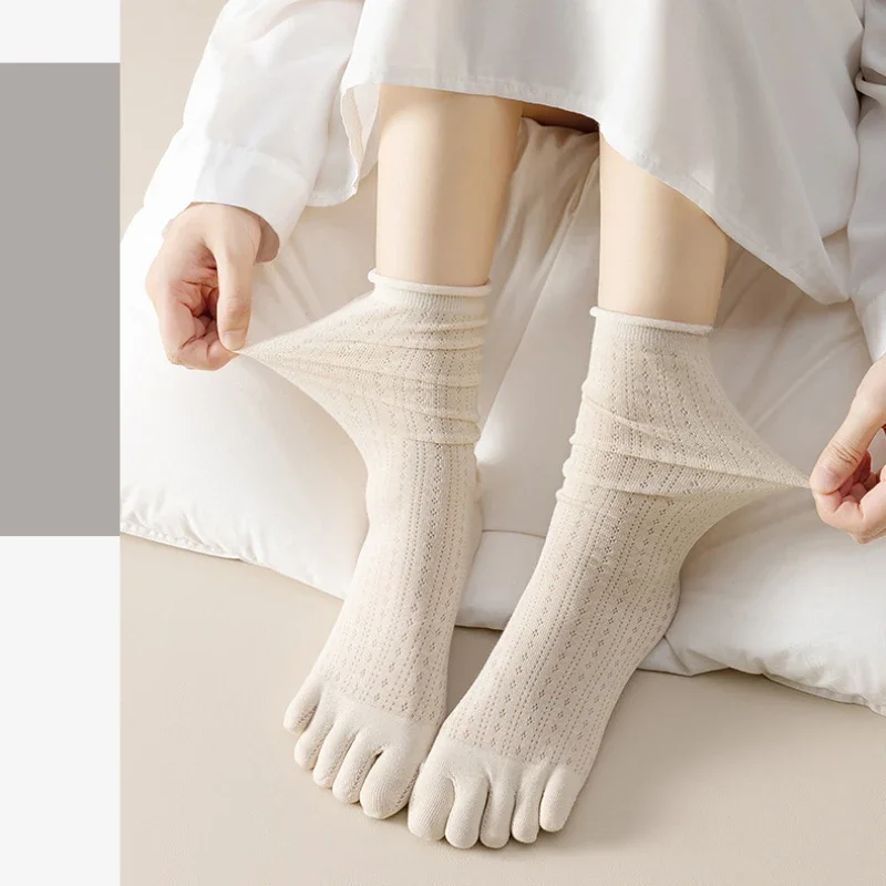 5 Pairs Loose Socks with Five  - Yoga Toe Separator のレビューと価格