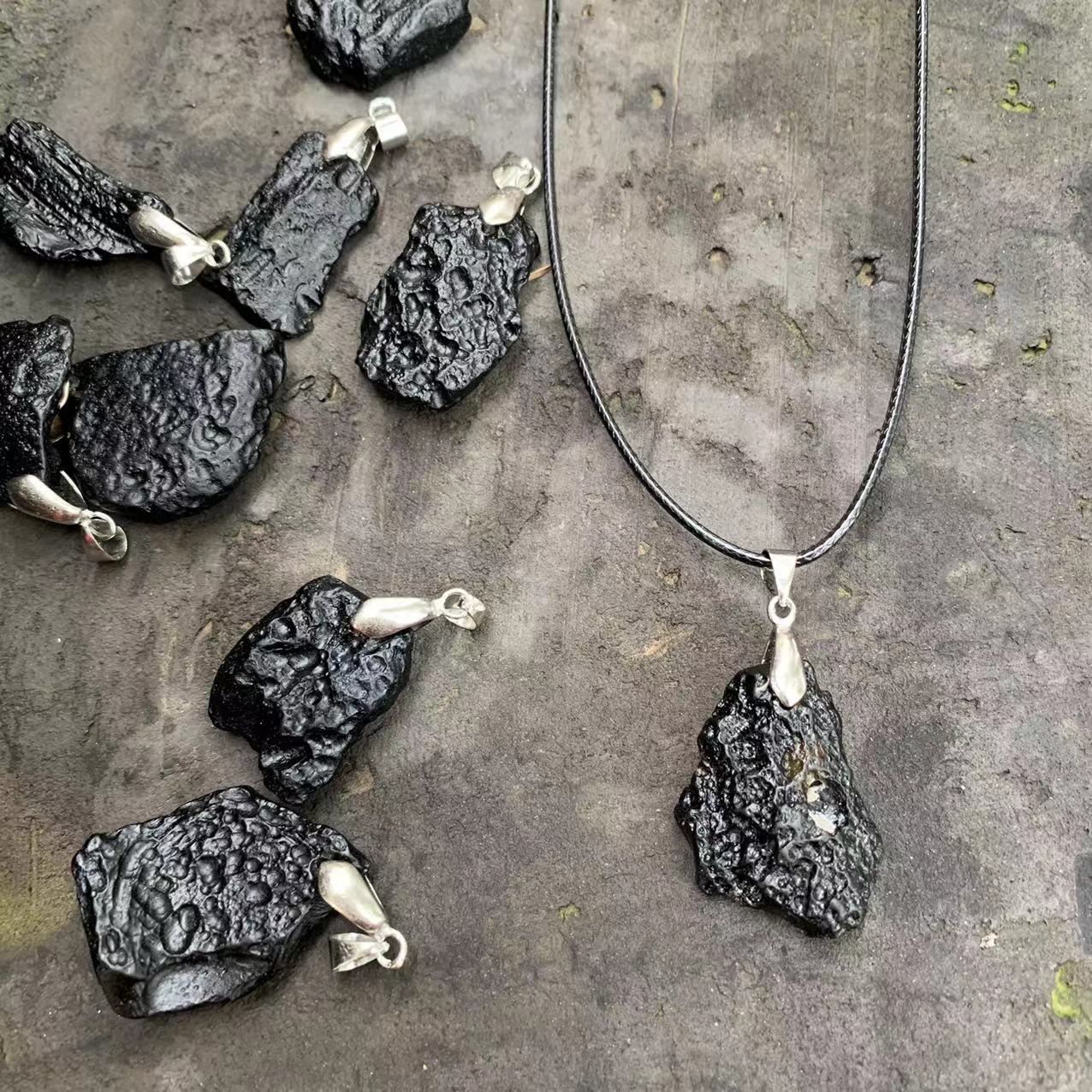 Natural Black Meteorite Irregu - Jump Rope のレビューと価格