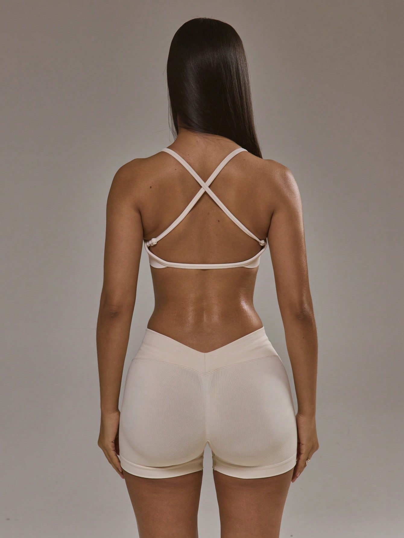 Cross Back Sports Bra & Scrunc - Yoga Fitness Outfit のレビューと価格